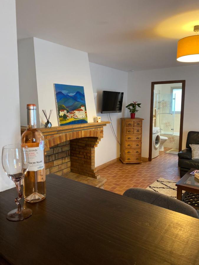 Charmant Appartement Au Coeur Du Village Tourrettes-sur-Loup Exterior foto